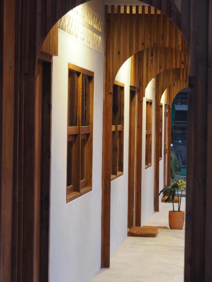 Готель Makai Nap Thai Mueang Екстер'єр фото